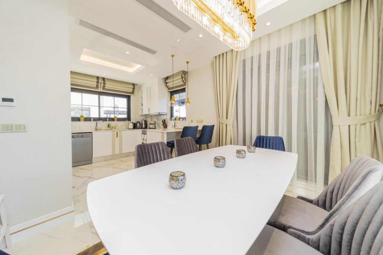 Exquisite With Private Pool In Belek Vilă *